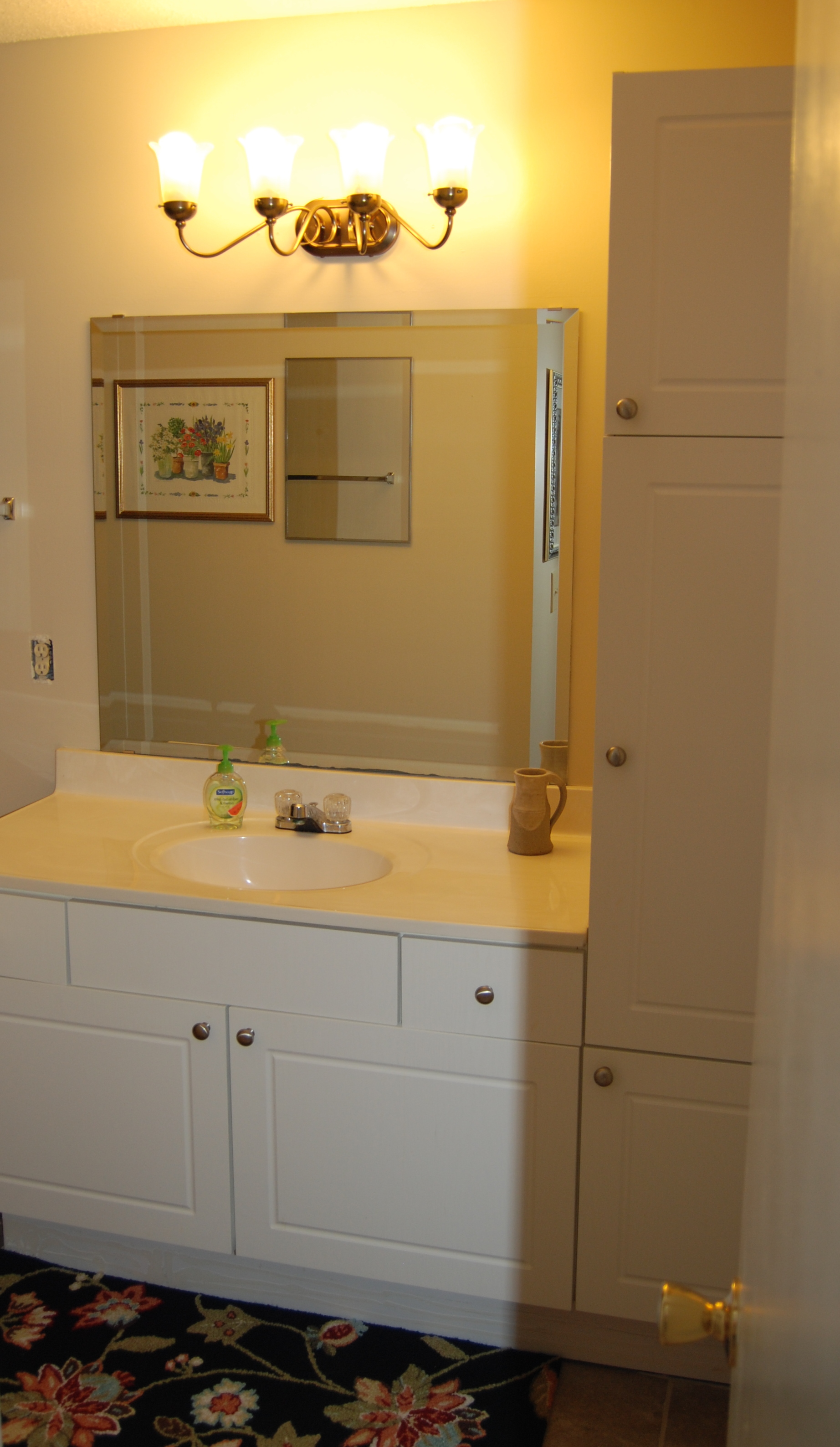 Short Term Housing - The Master Bathroom